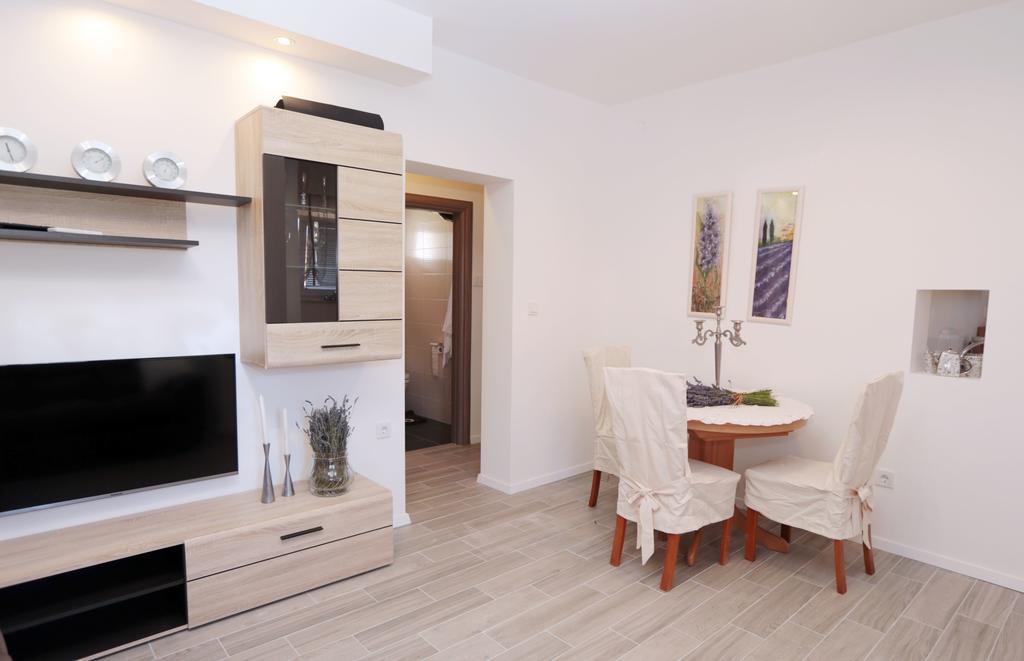 Apartament Catherine'S Garden Szybenik Pokój zdjęcie